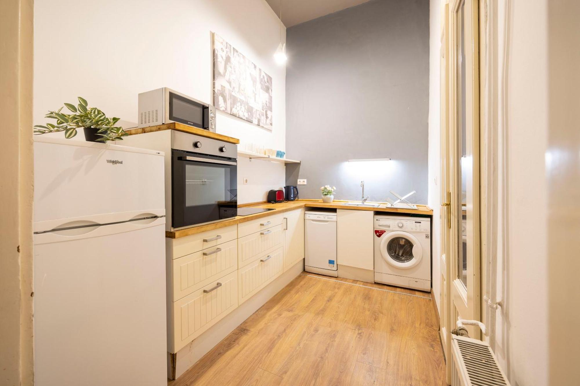 Cozy & Nostalgic Budapest Style Apartment In The Center Dış mekan fotoğraf